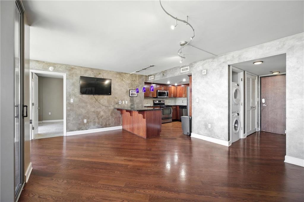 600 E Admiral Boulevard 1703