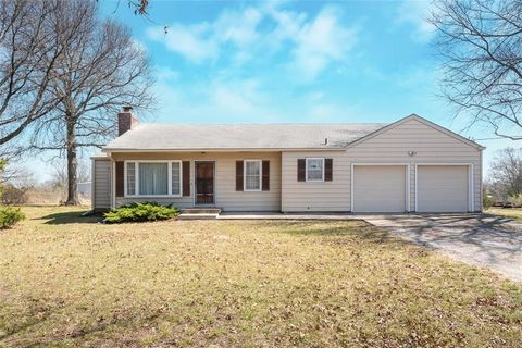 16145 Gardner Road Gardner KS 66030