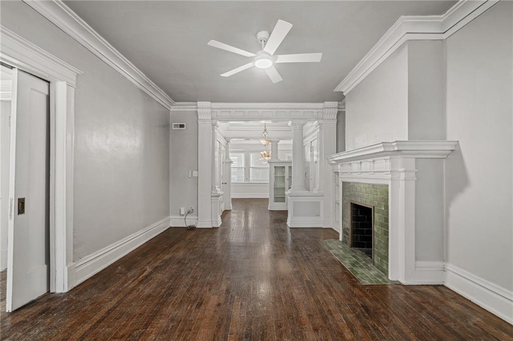 1110 E Armour Boulevard 4