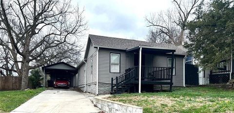 1831 E 81st Street, Kansas City, MO 64132 - #: 2619445