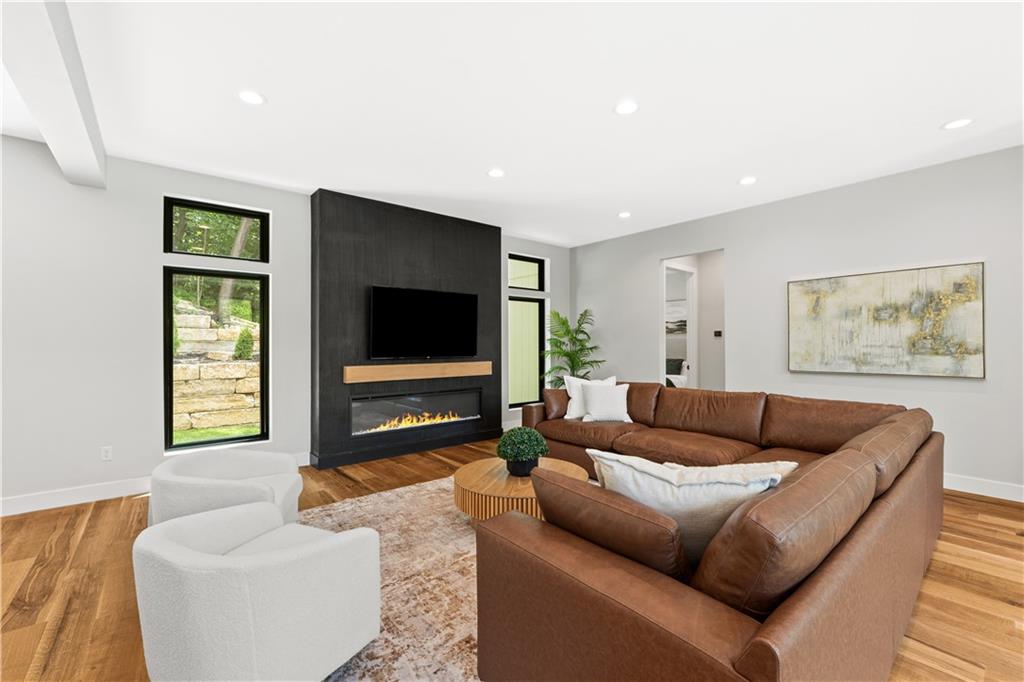 6111 Persimmon Court