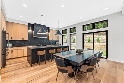 6111 Persimmon Court Parkville MO 64152