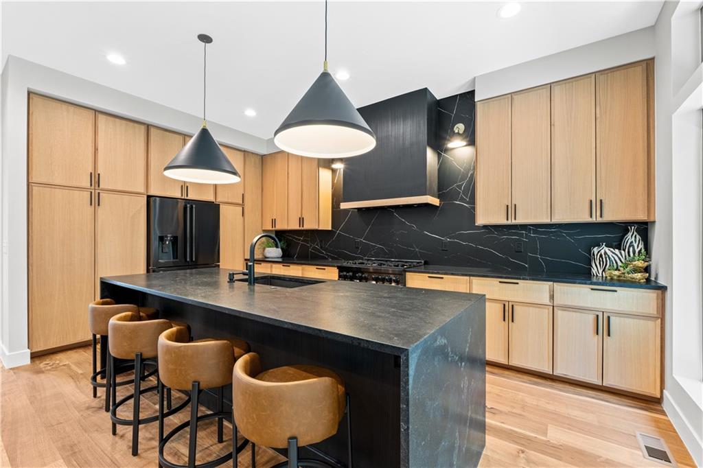 6111 Persimmon Court