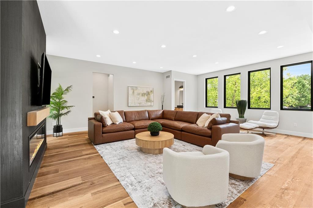 6111 Persimmon Court