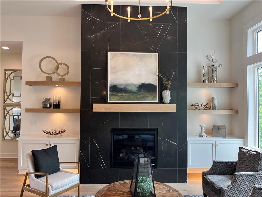 2504 NE Woodland Oak Circle