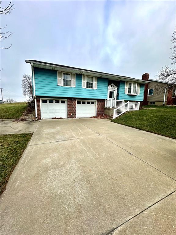 1337 W Crestview Drive