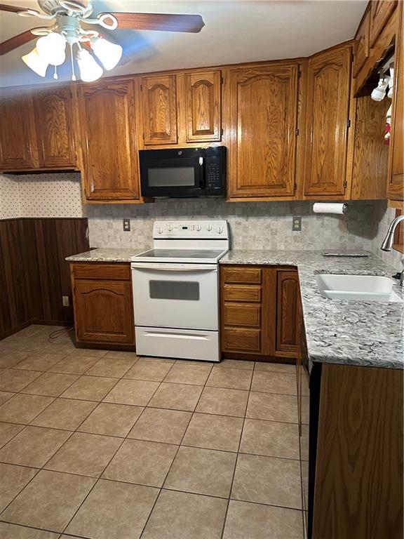 1337 W Crestview Drive