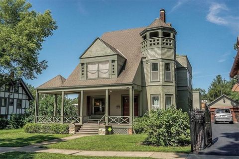 3632 Locust Street Kansas City MO 64109