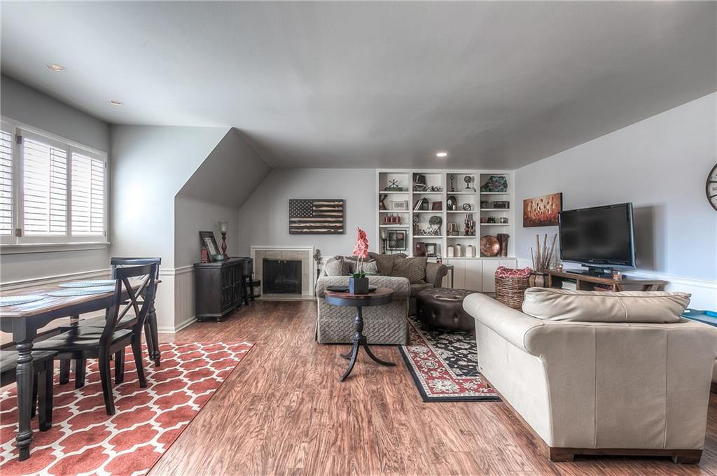 8361 SOMERSET Drive 303