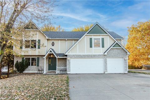 1215 Hacienda Lane, Lawrence, KS 66049 - MLS#: 2587417