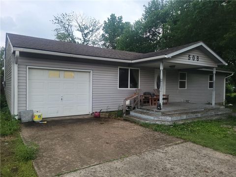 508 S Sinnet Street, Girard, KS 66743 - MLS#: 2621118
