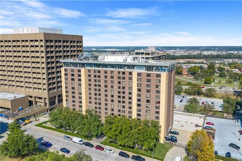 Photo of 600 E 8th Street #TSG, Kansas City, MO 64106 (MLS # 2582203)