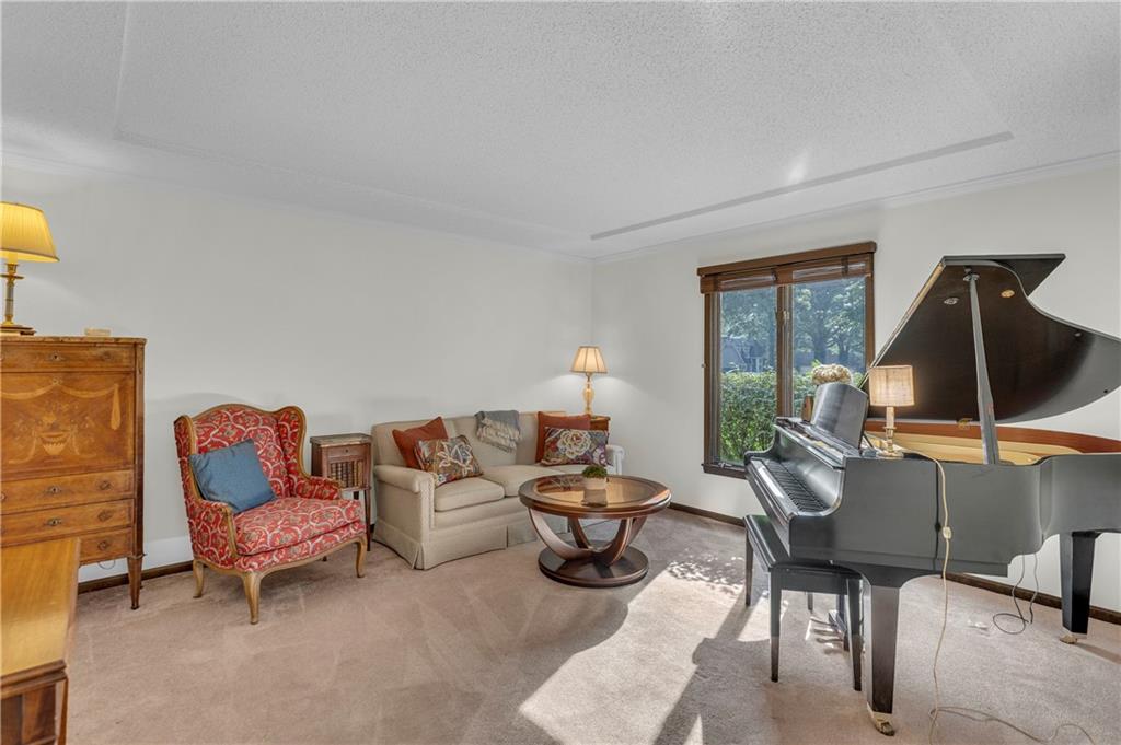 4924 Somerset Drive