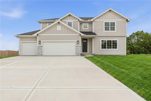 Photo of 20702 Emerald Street, Spring Hill, KS 66083 (MLS # 2596863)