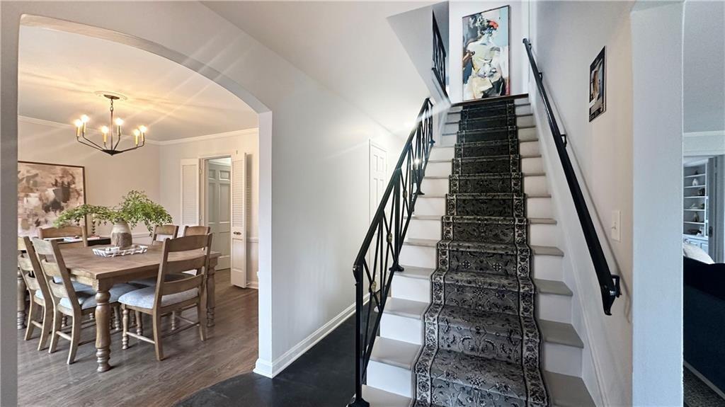 1212 W 69th Street