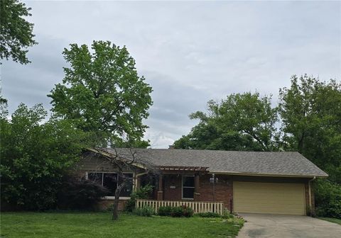 9110 W 104th Terrace Overland Park KS 66212