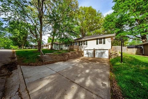 4217 S Spring Street Independence MO 64055