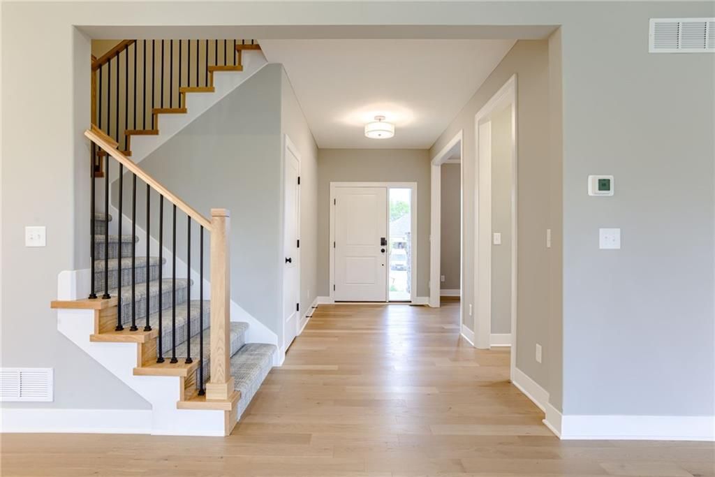 Photo of 1989 Longview Drive, Liberty, MO 64068 (MLS # 2562914)