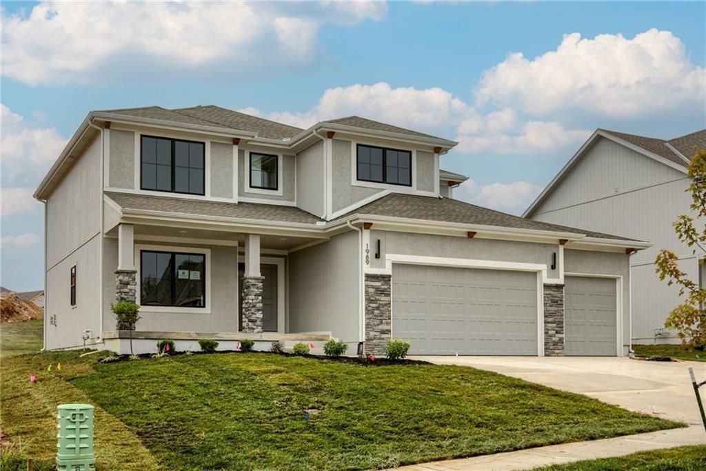 Photo of 1989 Longview Drive, Liberty, MO 64068 (MLS # 2562914)
