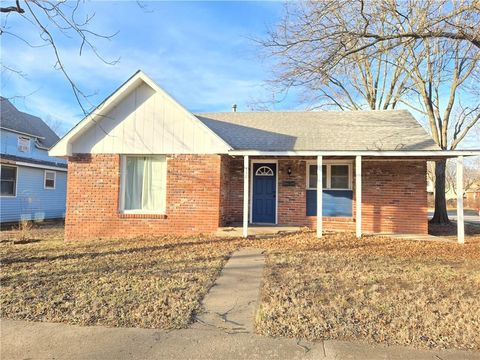538 E 6th Street Cherryvale KS 67335