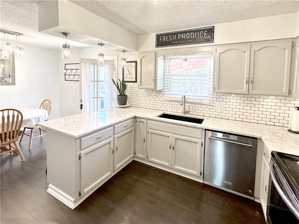 15404 S Summertree Lane