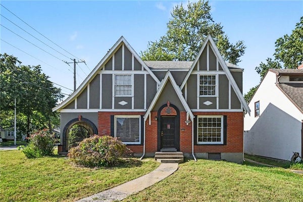 7440 HARRISON ST, KANSAS CITY, MO 64131 - Image 5c0c2a63b2ee666df96ddd6cacf0c935/1999332085