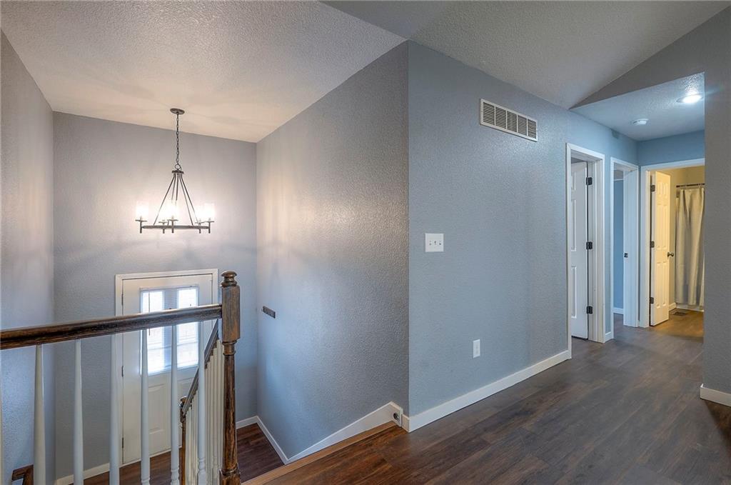 1025/1027 Kaycee Drive