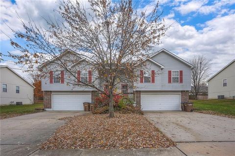 1025/1027 Kaycee Drive Raymore MO 64083