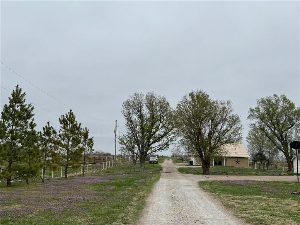22029 Hwy 59 Highway