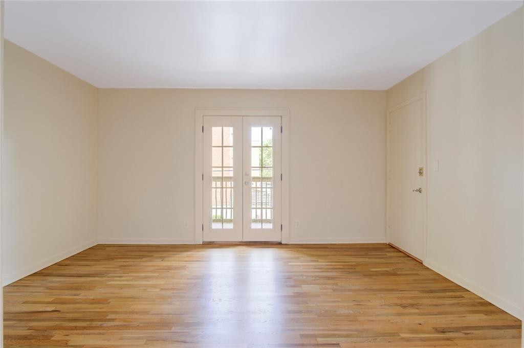 1207 W 45th Street 2W