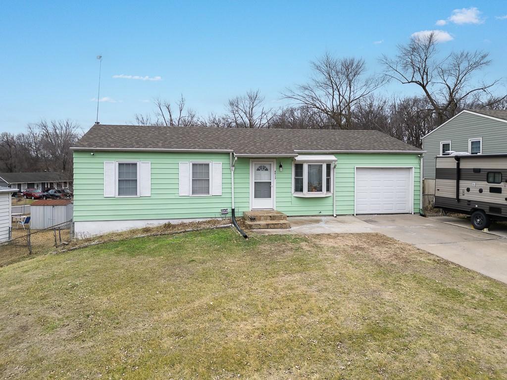 8415 Tauromee Avenue