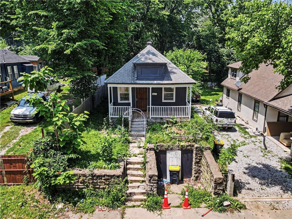 2524 Kensington Avenue