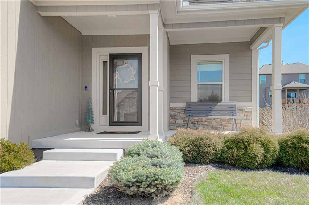 10821 N Bristol Avenue