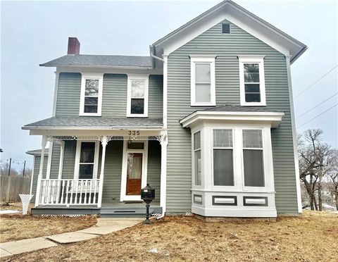 335 E 4TH Street Maryville MO 64468