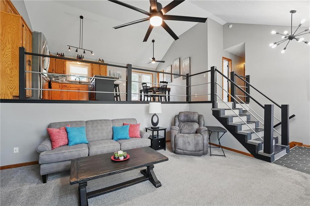 1108 NE Woodbury Court