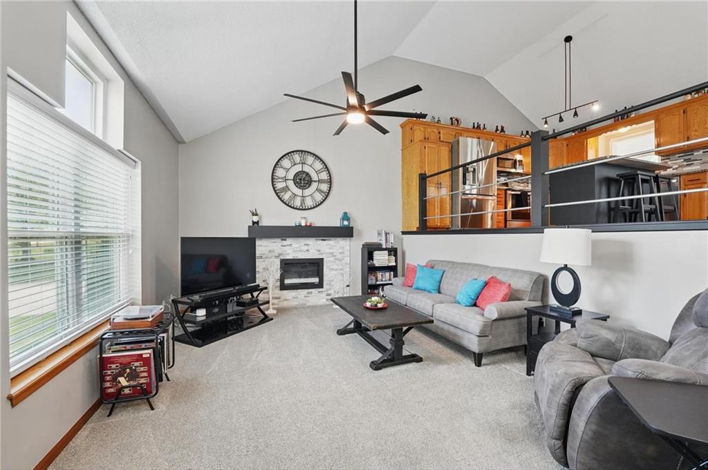 1108 NE Woodbury Court