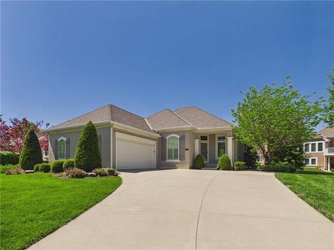Photo of 11844 S Hallet Street, Olathe, KS 66062 (MLS # 2615283)