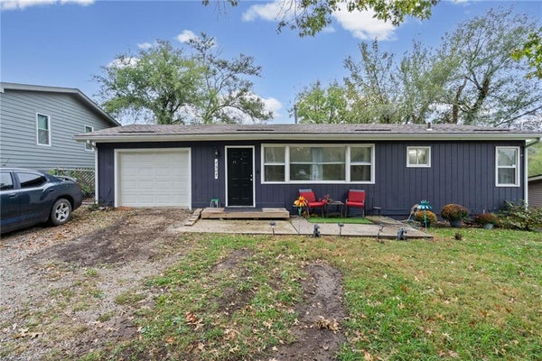 7507 E 85TH ST, KANSAS CITY, MO 64138 - Image 5cc741cb8a3cefb944b547a454d2e120/2054791337