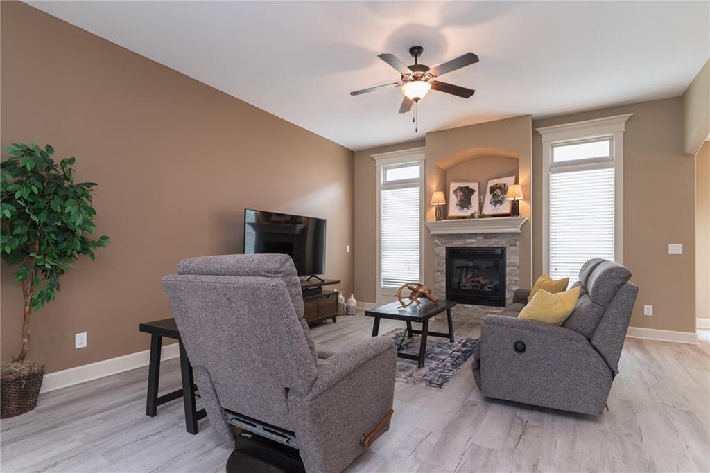 Kansas City, Missouri 64146, United States, 3 Bedrooms Bedrooms, ,3 BathroomsBathrooms,Residential,Active,145963