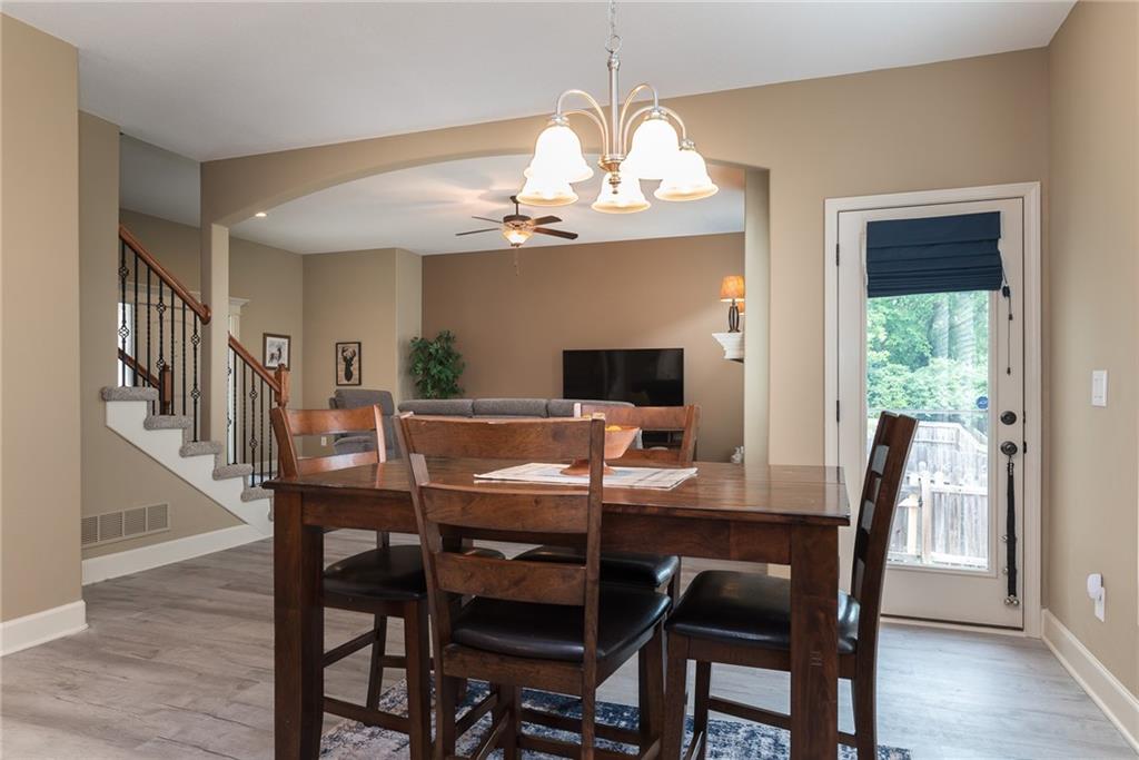 Kansas City, Missouri 64146, United States, 3 Bedrooms Bedrooms, ,3 BathroomsBathrooms,Residential,Active,145963