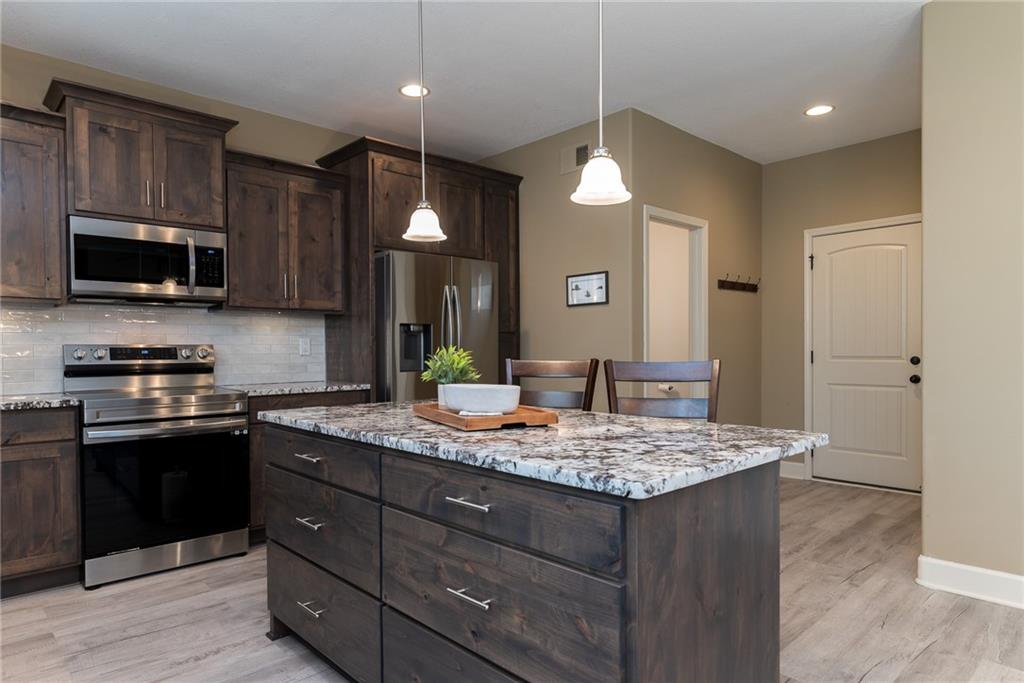 Kansas City, Missouri 64146, United States, 3 Bedrooms Bedrooms, ,3 BathroomsBathrooms,Residential,Active,145963