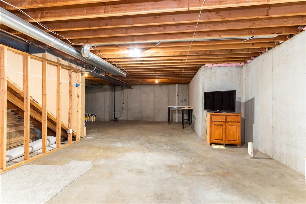 Kansas City, Missouri 64146, United States, 3 Bedrooms Bedrooms, ,3 BathroomsBathrooms,Residential,Active,145963