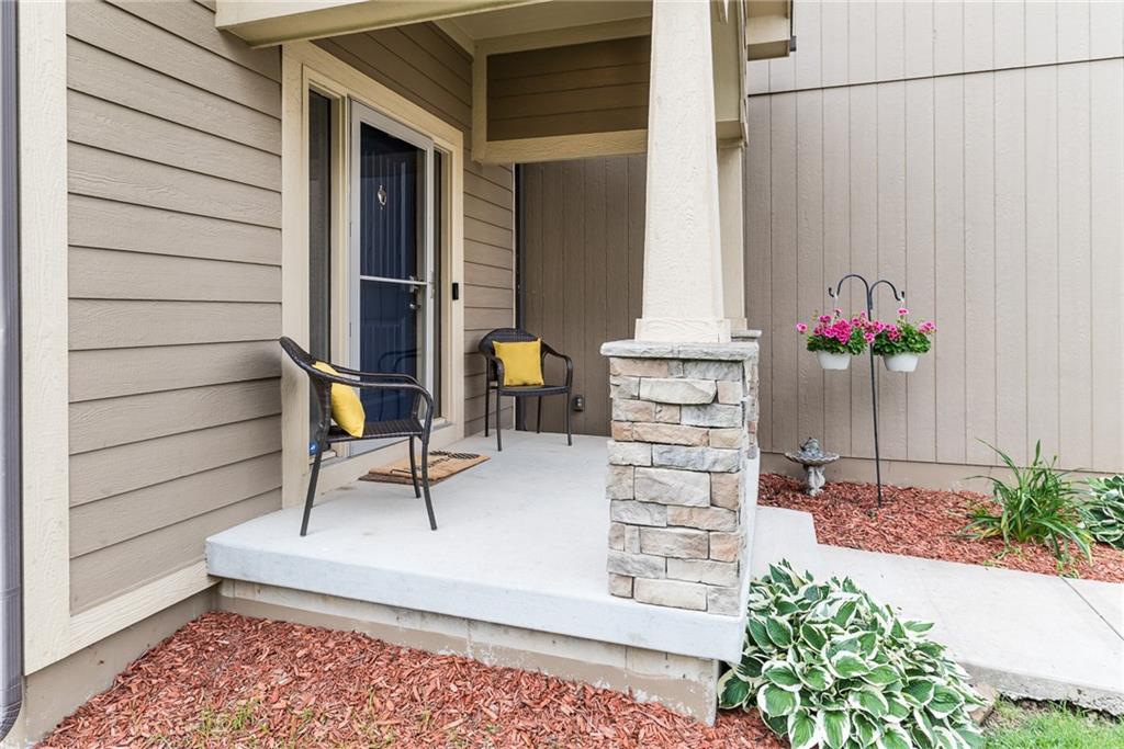 Kansas City, Missouri 64146, United States, 3 Bedrooms Bedrooms, ,3 BathroomsBathrooms,Residential,Active,145963