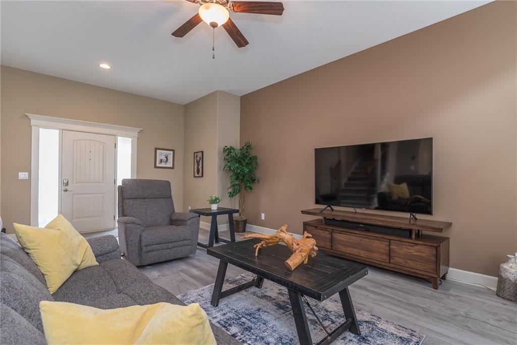 Kansas City, Missouri 64146, United States, 3 Bedrooms Bedrooms, ,3 BathroomsBathrooms,Residential,Active,145963