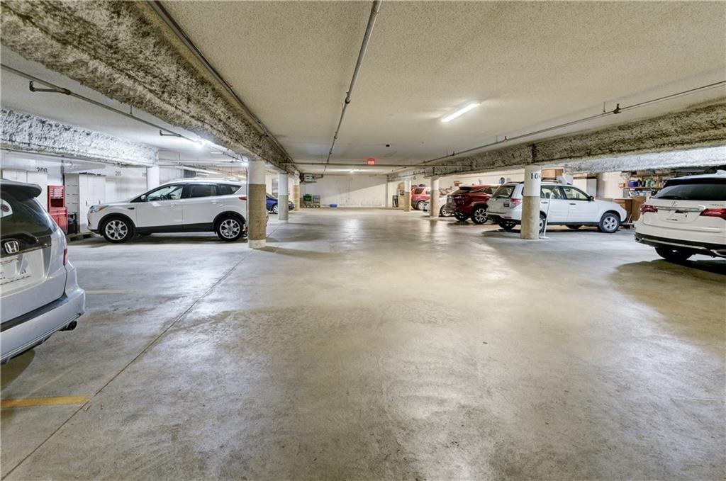 Independence, Missouri 64055, United States, 2 Bedrooms Bedrooms, ,2 BathroomsBathrooms,Residential,Contingent,141026