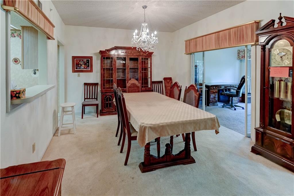 Independence, Missouri 64055, United States, 2 Bedrooms Bedrooms, ,2 BathroomsBathrooms,Residential,Contingent,141026