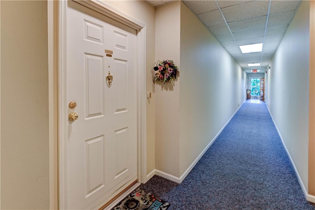 Independence, Missouri 64055, United States, 2 Bedrooms Bedrooms, ,2 BathroomsBathrooms,Residential,Contingent,141026