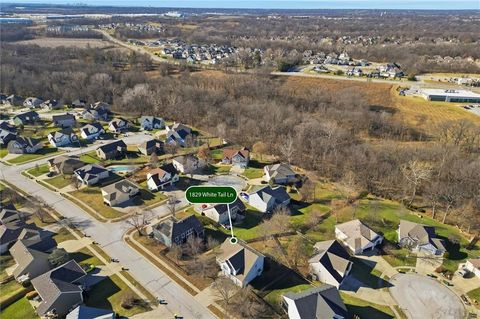 Tiny photo for 1829 White Tail Lane, Liberty, MO 64068 (MLS # 2597284)