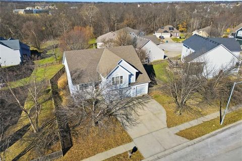 Tiny photo for 1829 White Tail Lane, Liberty, MO 64068 (MLS # 2597284)