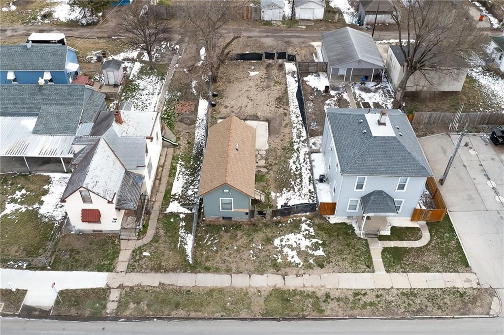 Photo of 837 S 22nd Street, St Joseph, MO 64507 (MLS # 2607960)